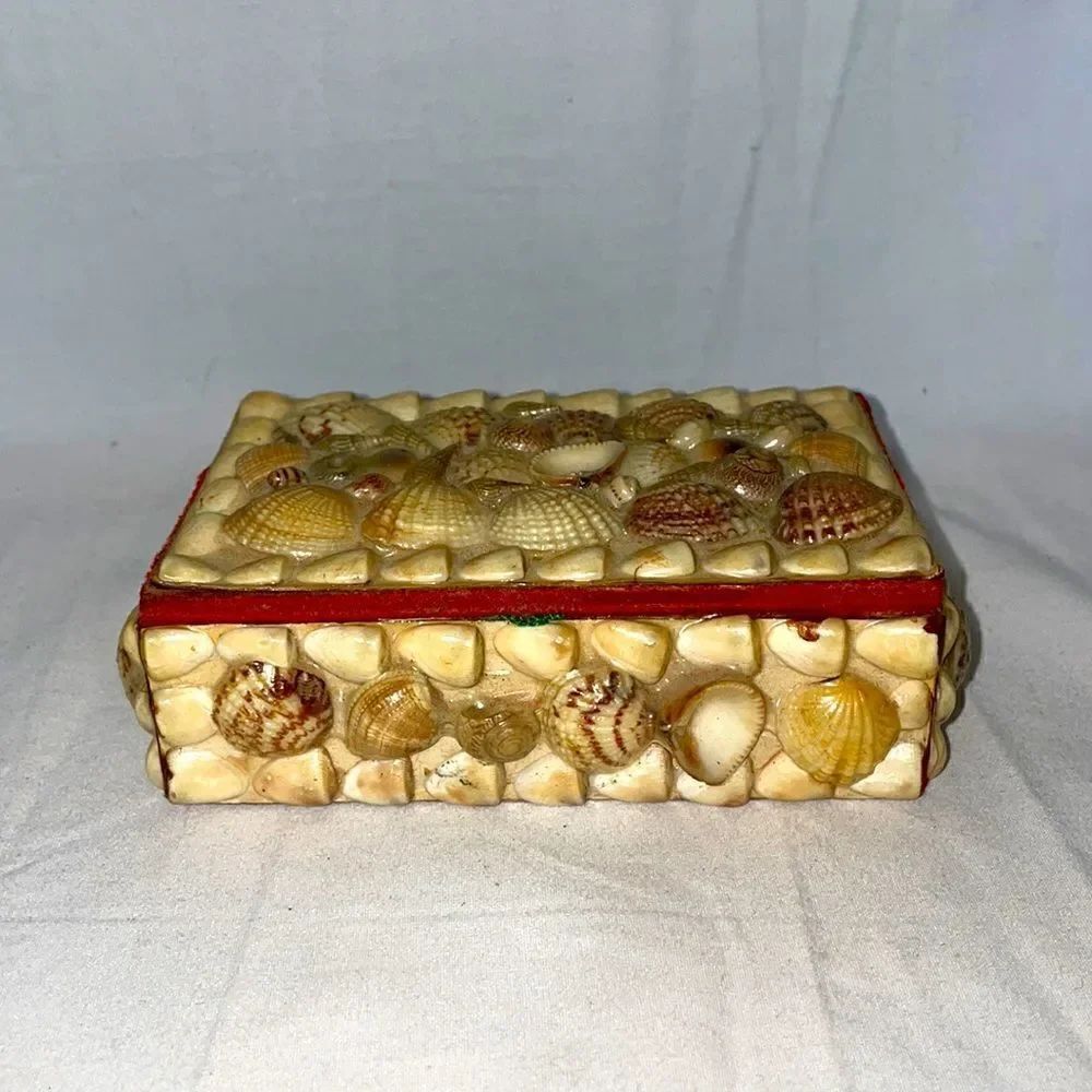 Shell Covered Small Box - Picture 1 of 9